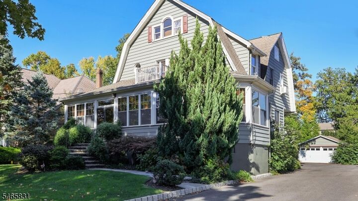 Property Photo: 716 Willow St NJ 07016