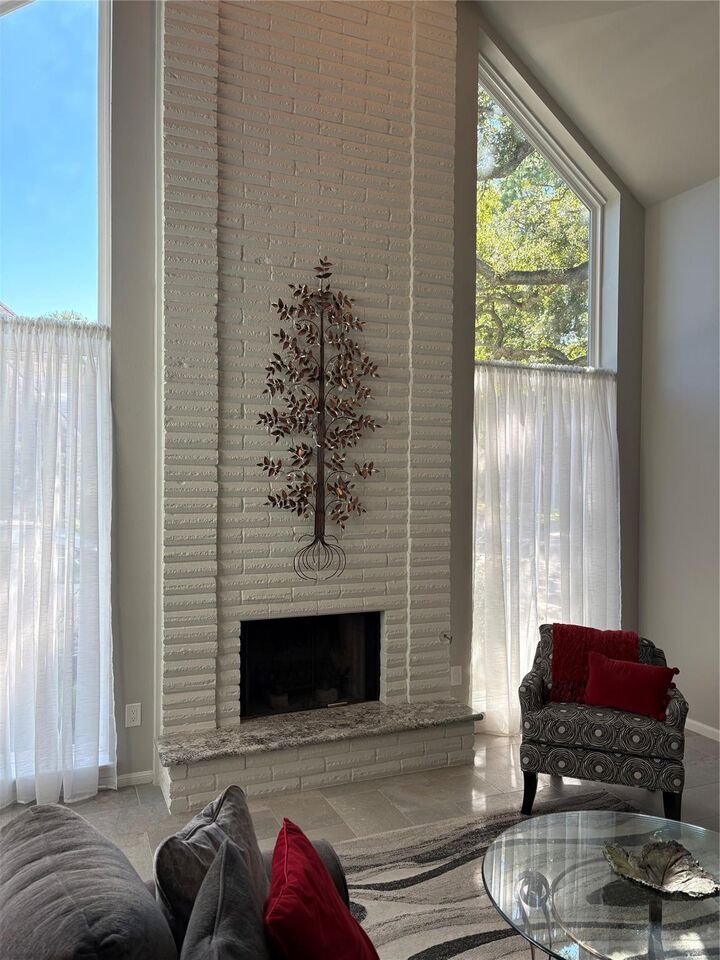 Property Photo:  9590 Doliver Drive  TX 77063 