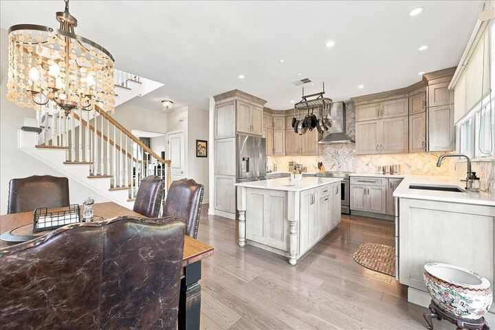 Property Photo:  28 Constitution Way Th-28  NJ 07305 