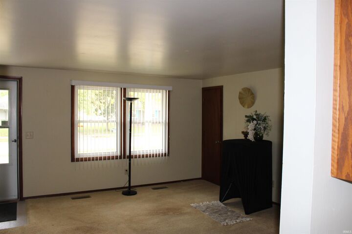Property Photo: 4721 Dutchess Lane IN 46835-3613