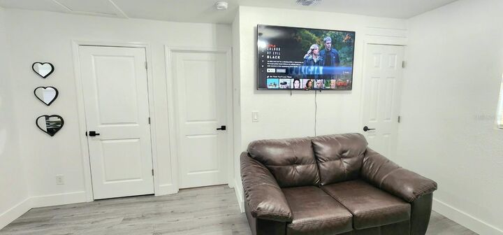 Property Photo: 7338 New York Avenue FL 34667