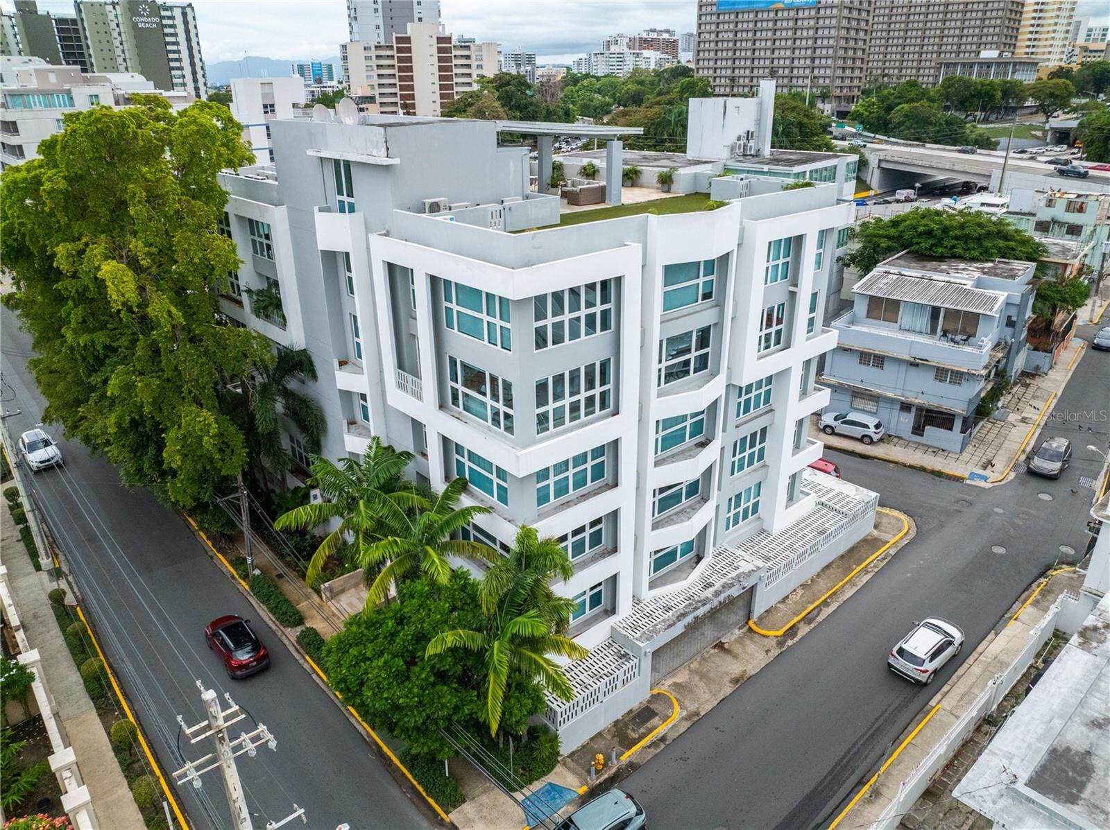 Property Photo:  1364 Wilson Avenue 304  PR 00907 