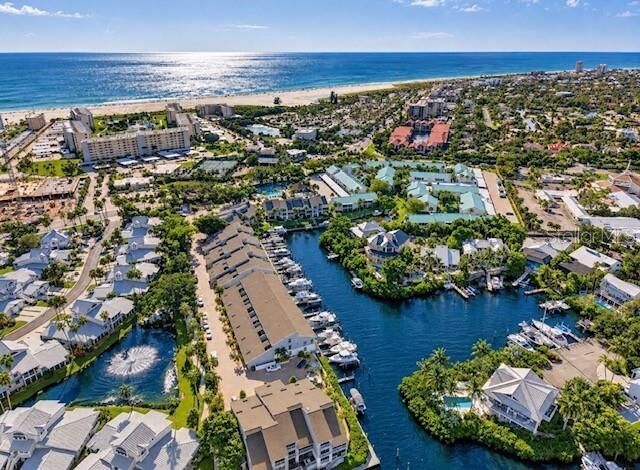Property Photo:  1313 Dockside Place 120  FL 34242 