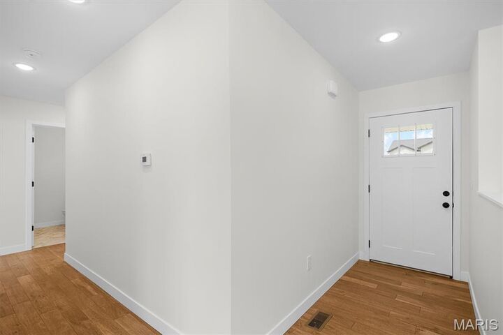 Property Photo:  3440 Navajo Trail  IL 62221 