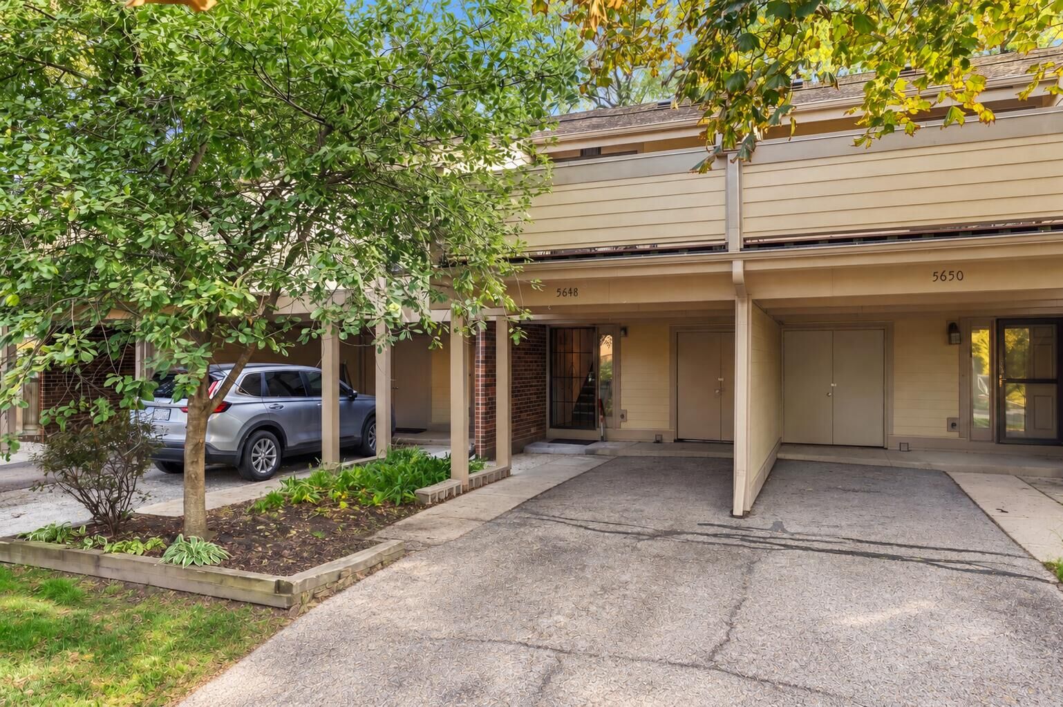 Property Photo:  5648 S 27th St  WI 53221 