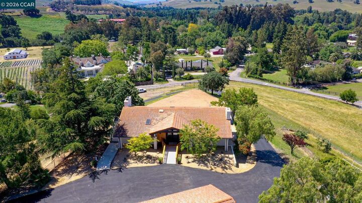 Property Photo:  5505 Old School Rd  CA 94588 