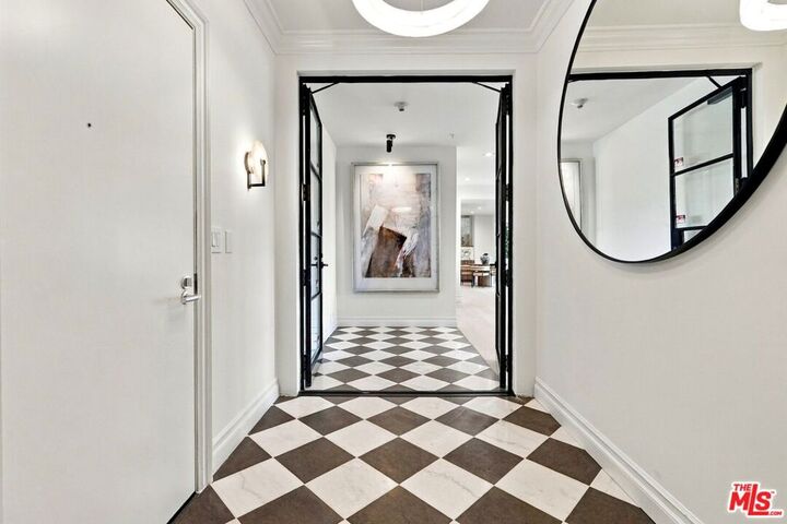 Property Photo:  10580 Wilshire Boulevard 36  CA 90024 