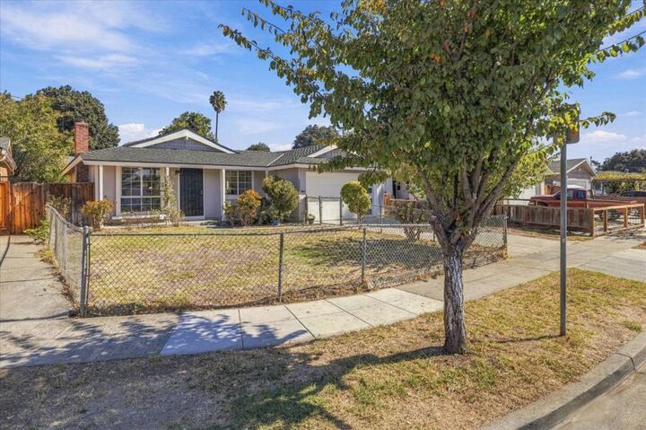 Property Photo:  2068 Palm Beach Way  CA 95122 