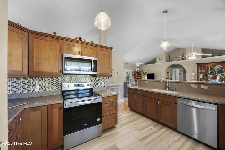 Property Photo: 2405 Sunburst Court NC 28411
