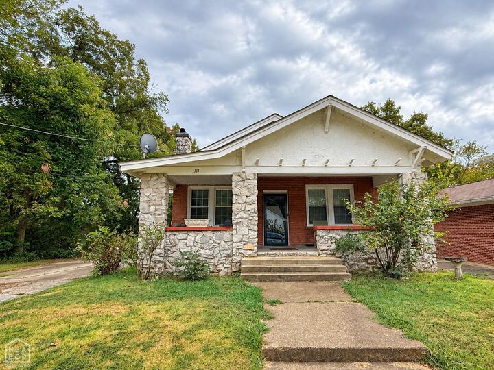 Property Photo:  313 Mallory Court  AR 72401 