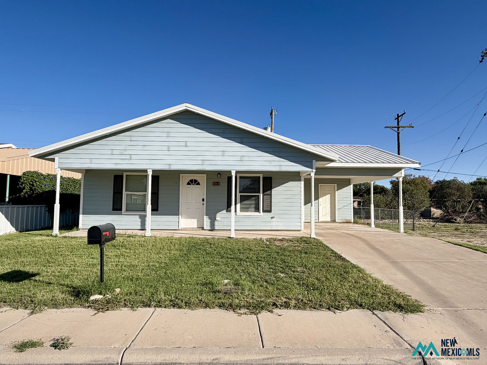 Property Photo: 316 W Runyan Ave W NM 88210