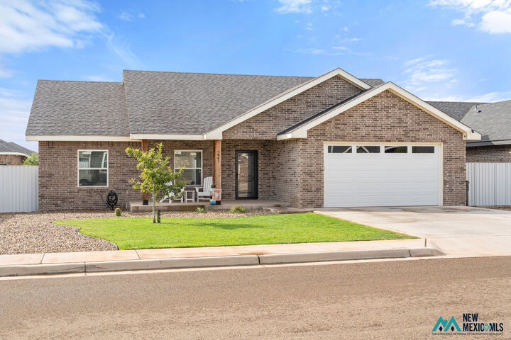Property Photo:  221 Abbey Rd  NM 88101 