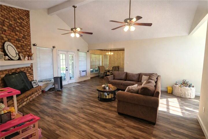 Property Photo:  222 Sarah Victoria Drive  LA 70037 