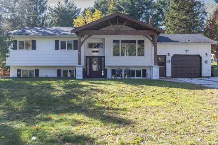 Property Photo:  1711 Old Brook Road Kingston  NS B0P 1R0 