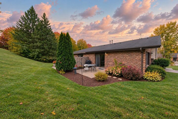 Property Photo:  1081 Weston Lane N  MN 55447 