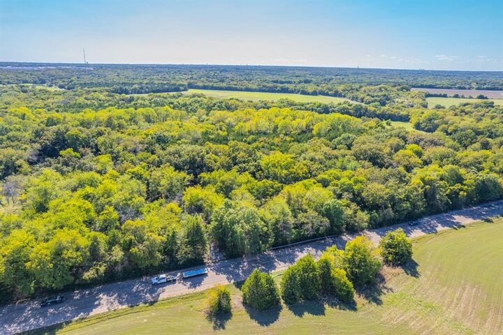 Property Photo:  660 W Beltline Road  TX 75146 