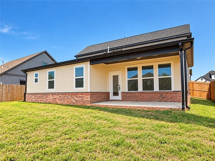 Property Photo:  5909 SW Desert Avenue  AR 72713 