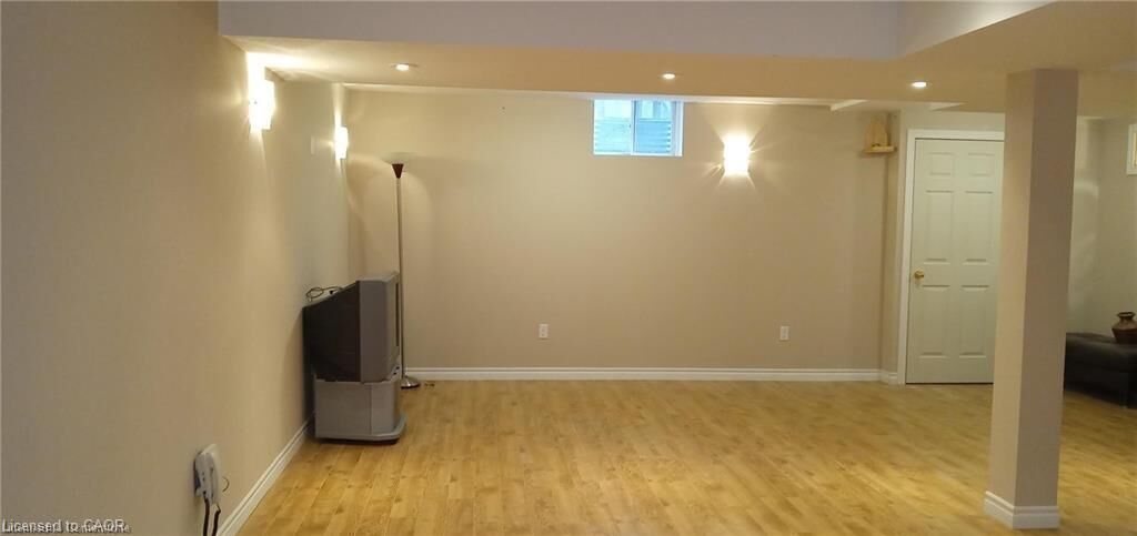 Property Photo:  84 Apple Ridge Drive Lower  ON N2P 2S7 