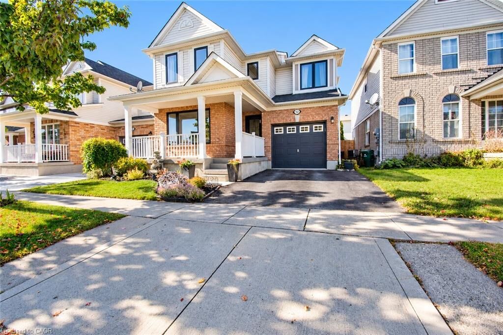 Property Photo:  52 Redstart Drive  ON N1T 2G6 