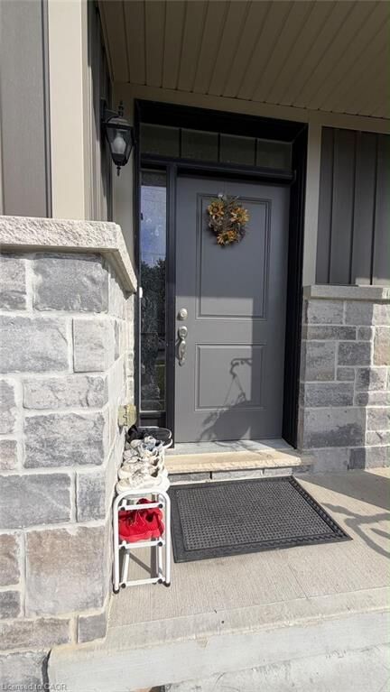 Property Photo:  118 Street Street  ON N0M 2M0 