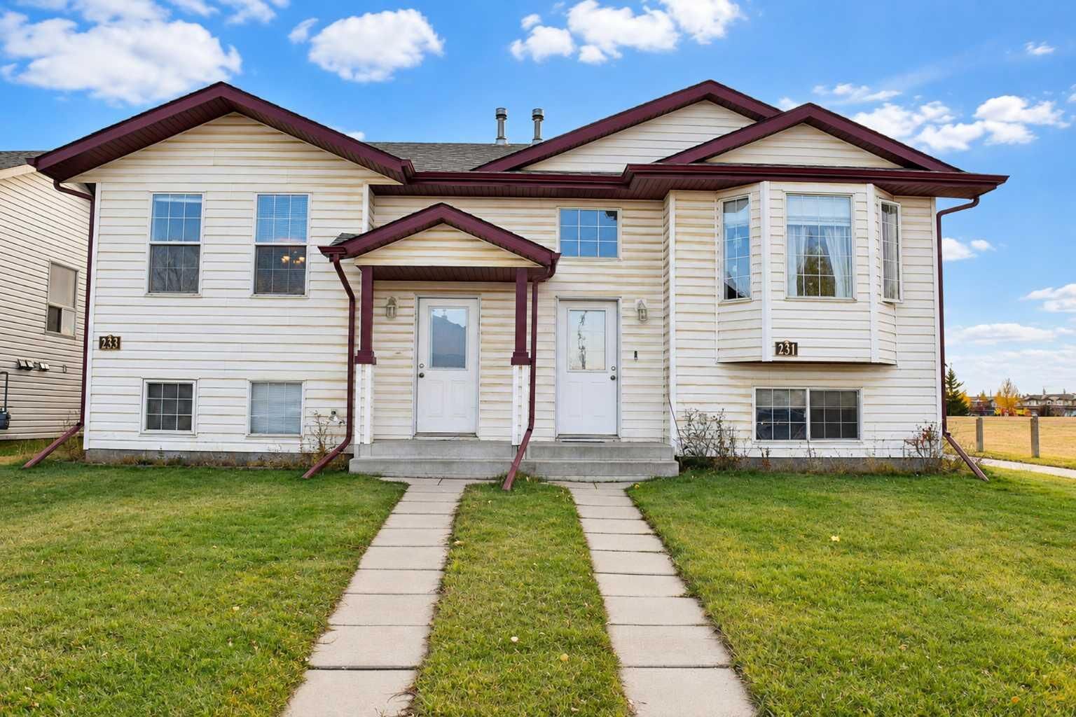 Property Photo:  231 Kendrew Drive  AB T4P 3Z1 