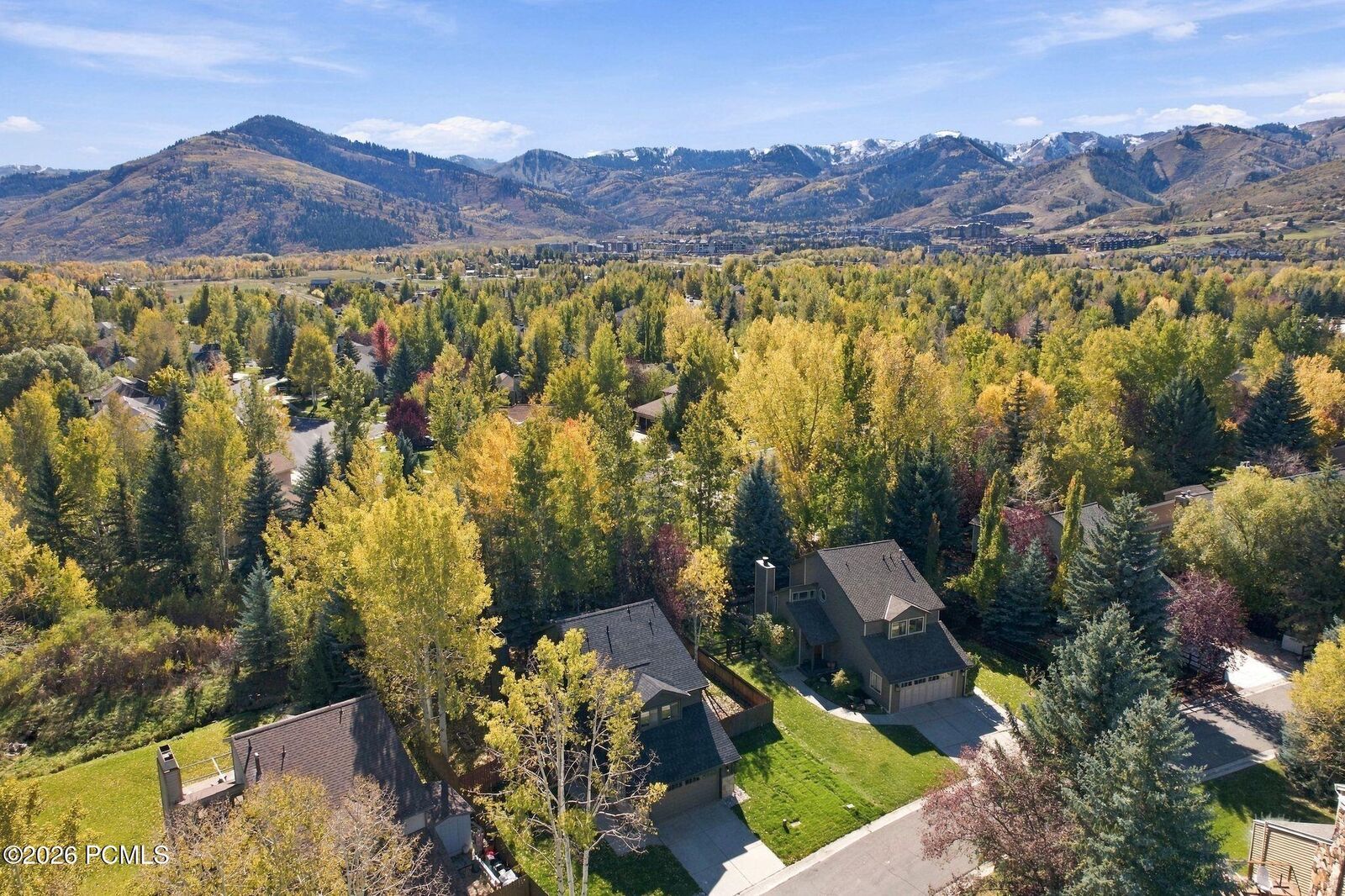 Property Photo: 1327 W Quail Meadows Road UT 84098