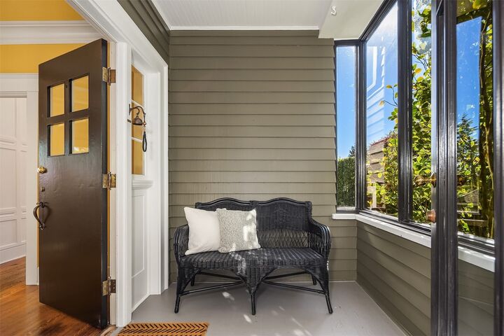 Property Photo:  1429  33rd Avenue S  WA 98144 