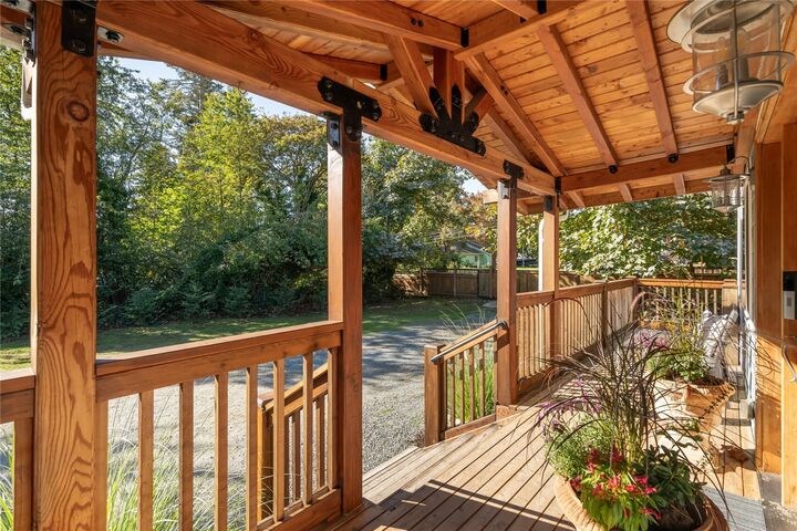 Property Photo:  9920  28th Avenue SW  WA 98126 