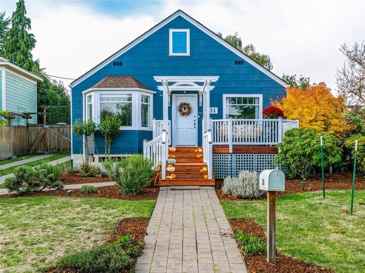 Property Photo:  831  Jackson Street  WA 98368 