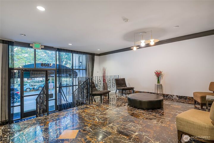 Property Photo:  1105  Spring Street 1304  WA 98104 