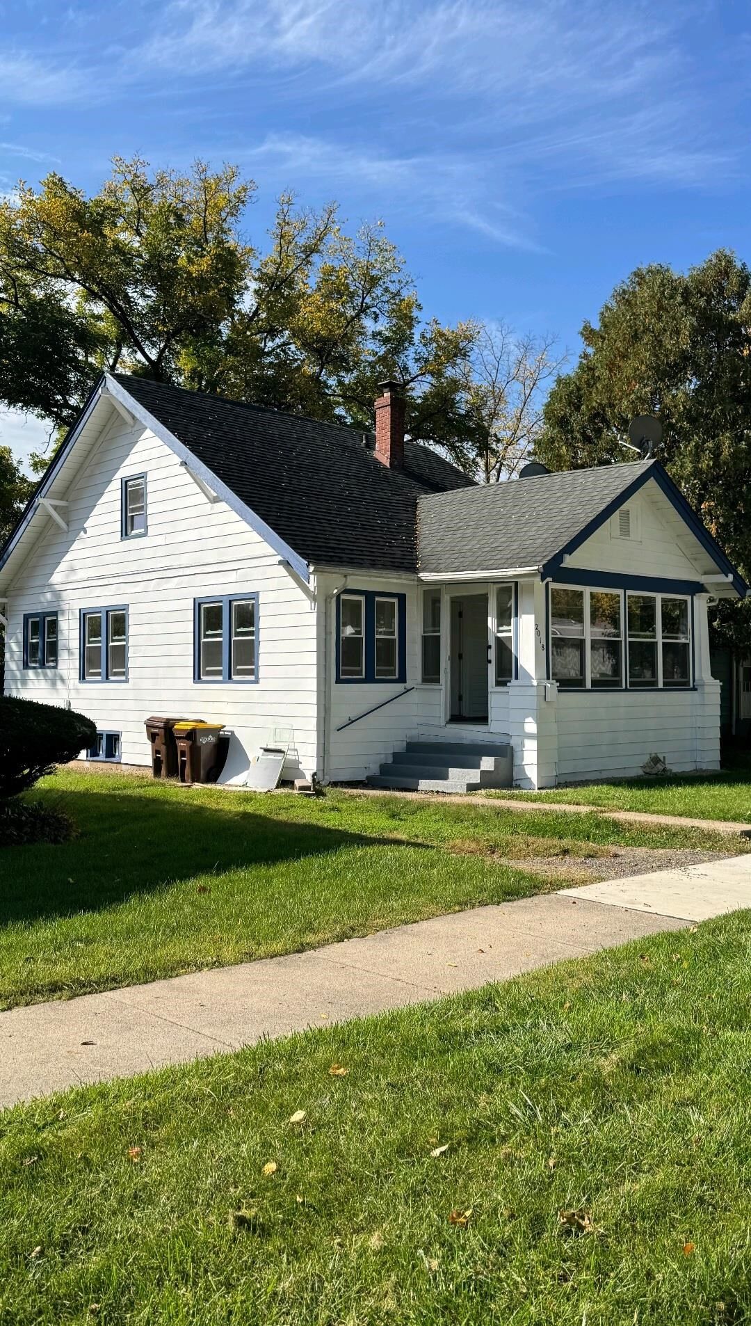 Property Photo:  2018 Chestnut Street  IL 61102 