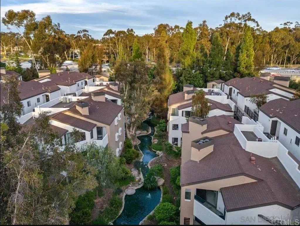 Property Photo: 9709 Mesa Springs Way 211 CA 92126