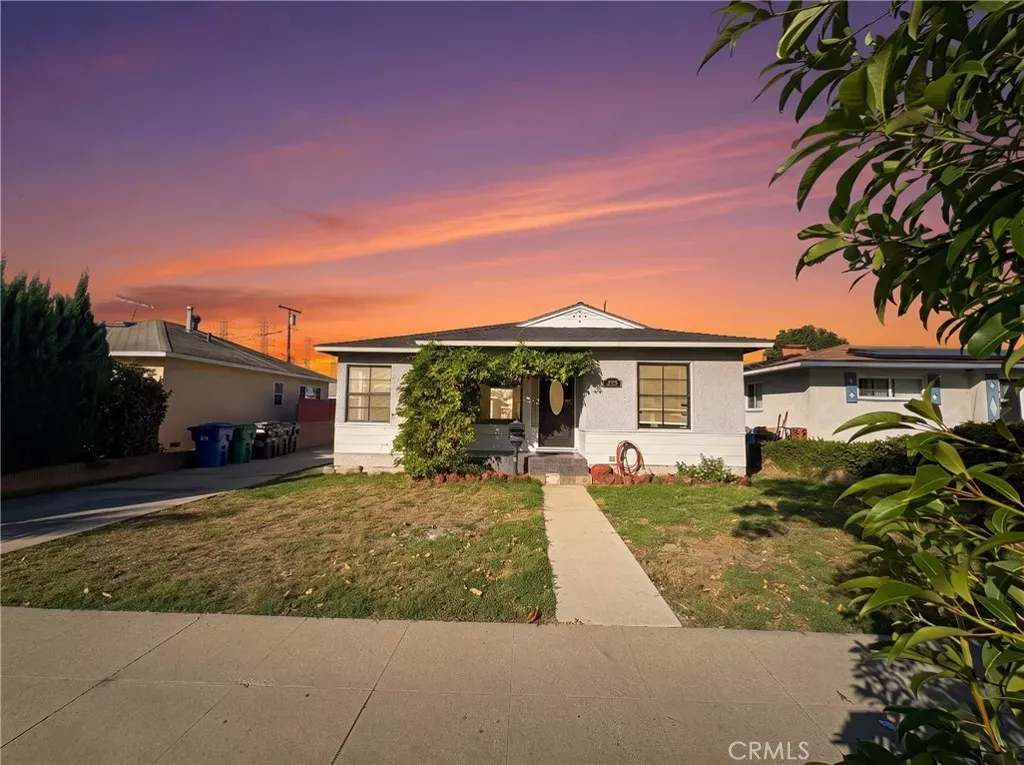 Property Photo:  6933 Lime  CA 90805 