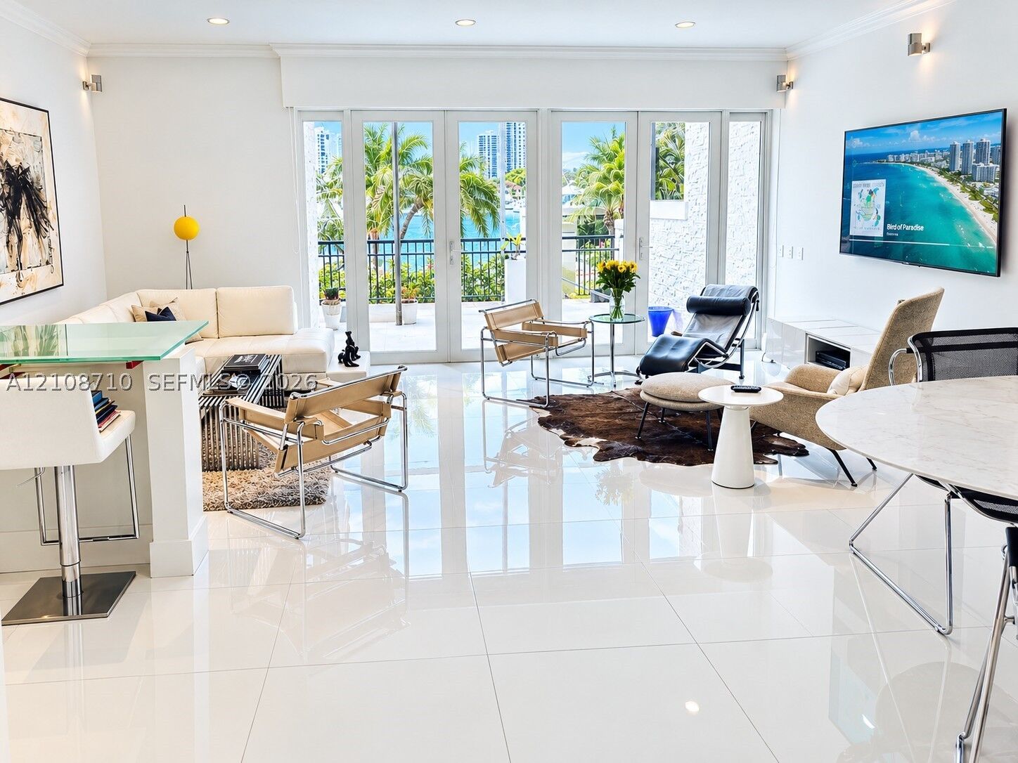 Property Photo: 3630 Yacht Club Dr 605 FL 33180