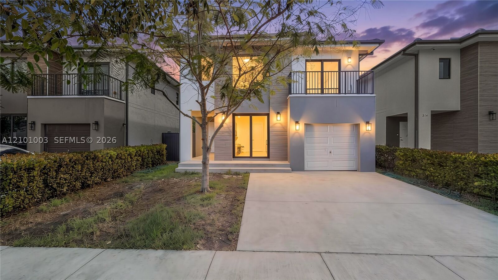 Property Photo:  218 NW 11th Ct  FL 33034 