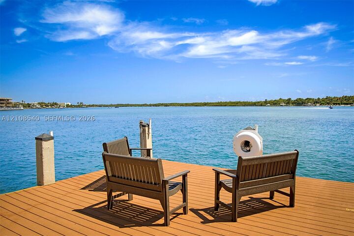 Property Photo:  100 Intracoastal Pl 102  FL 33469 
