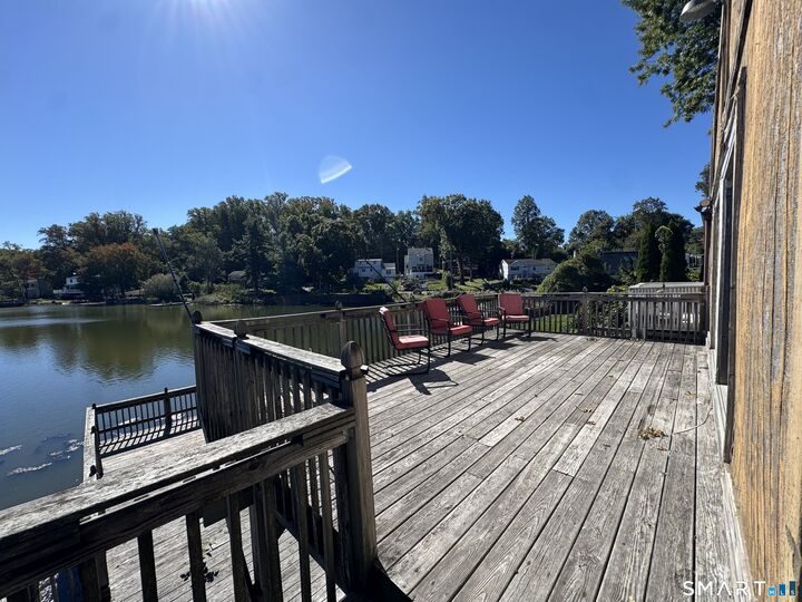 Property Photo:  83 Phipps Dr Drive  CT 06516 