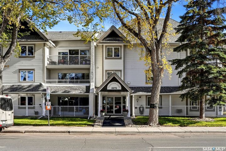 Property Photo:  2275 McIntyre Street 309  SK S4P 2S1 