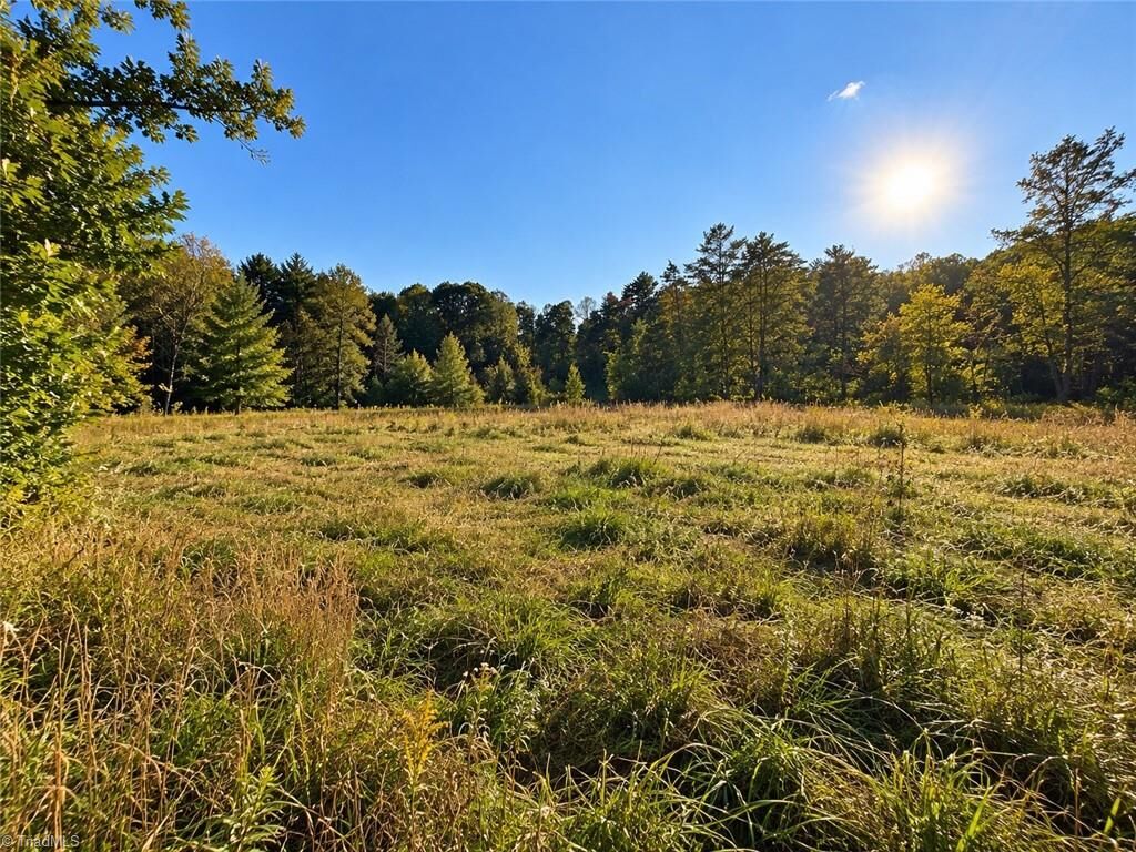 Property Photo: 2211 High Rock Road NC 28606