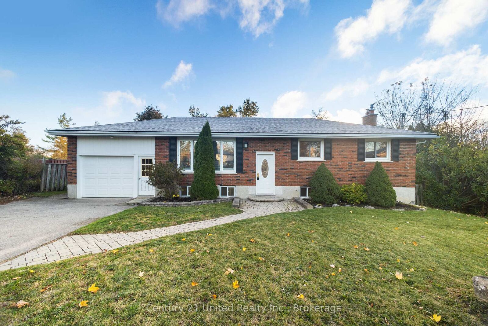 Property Photo:  649 Garden Road  ON K0L 1T0 