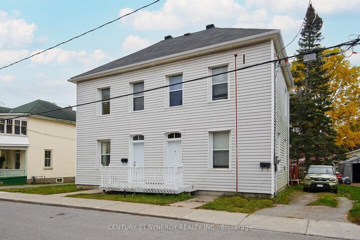 Property Photo: 154-156 Beckwith Street N ON K7A 2C6
