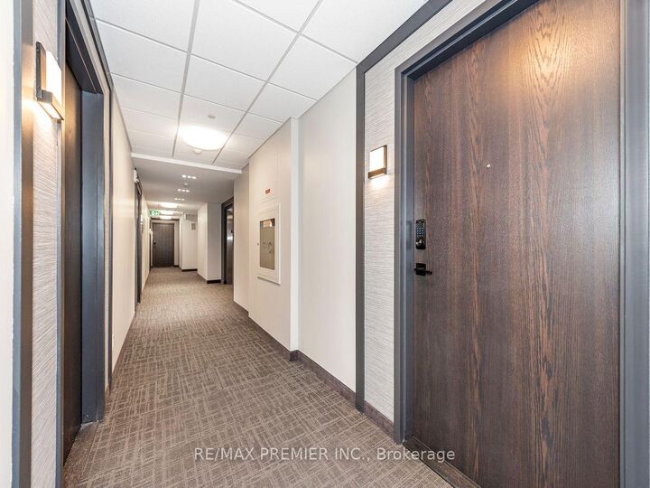 Property Photo:  56 Lakeside Terrace 408  ON L4M 7B9 