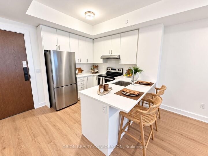 Property Photo:  3240 William Coltson Avenue 414  ON L6H 8C8 