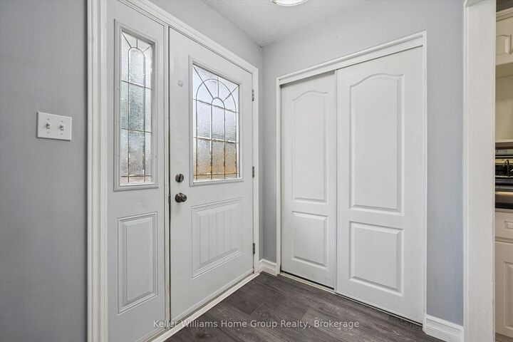 Photo de la propriété:  602 College Avenue W  ON N1G 1T6 