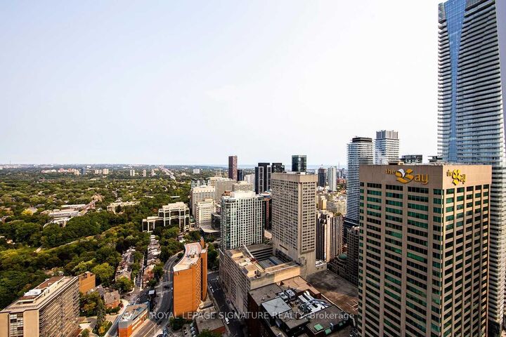 Property Photo:  1 Yorkville Avenue 4308  ON M4W 0B1 