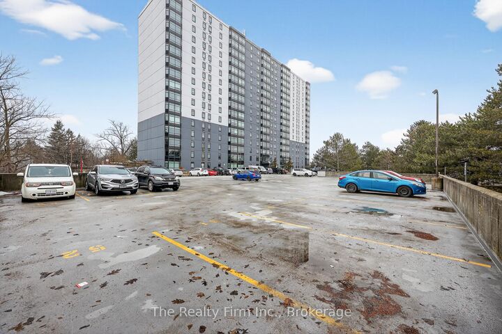 Property Photo:  45 Pond Mills Road 1515  ON N5Z 4W5 