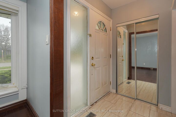 Property Photo:  2337 Padstow Crescent  ON L5J 2G2 