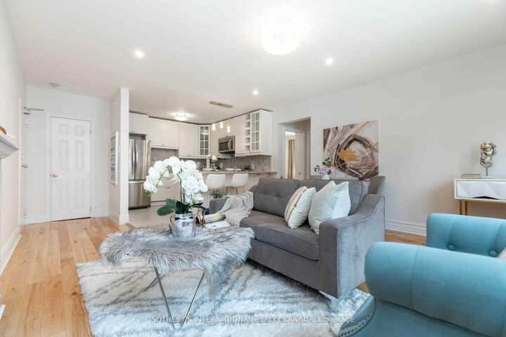 Property Photo:  35 Raglan Avenue 108  ON M6C 2K7 