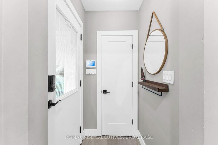 Photo de la propriété:  333 Palace Road  ON K7L 4T4 
