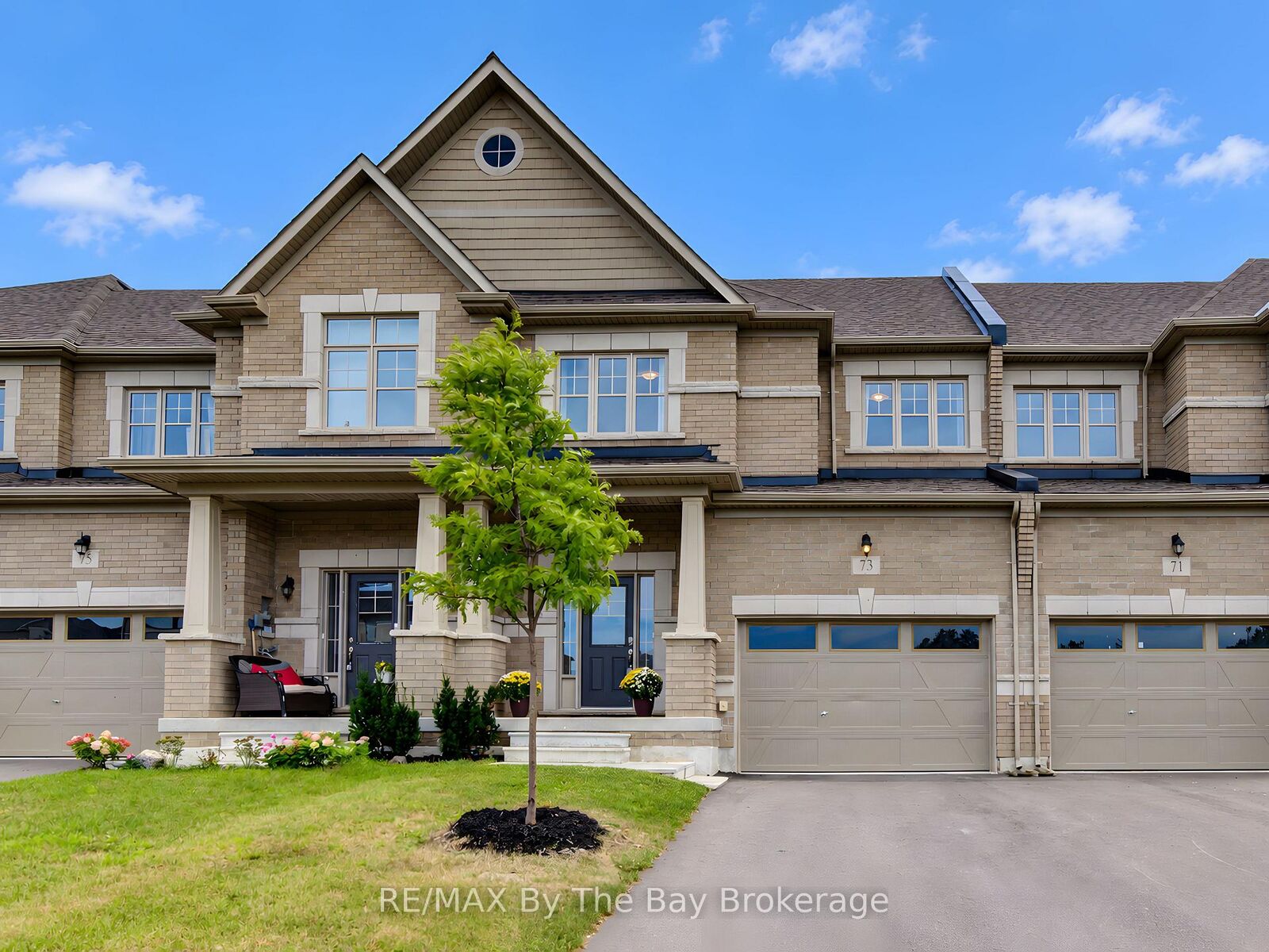 Property Photo:  73 Federica Crescent  ON L9Z 0N5 